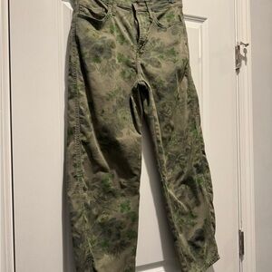 Gap size 4 Green Floral Barrel Jeans